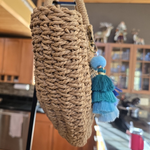 Ratan Wicker Top Handle Drawstring Handbag - Picture 8 of 8